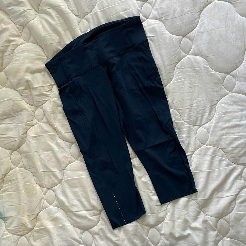 Lululemon Fast and Free - cropped